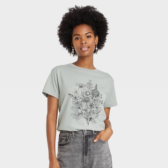 🩷TARGET LIGHT GREEN FLORAL KINDNESS GRAPHIC TEE LIGHTWEIGHT TRENDING SIZE XL - Picture 2 of 8